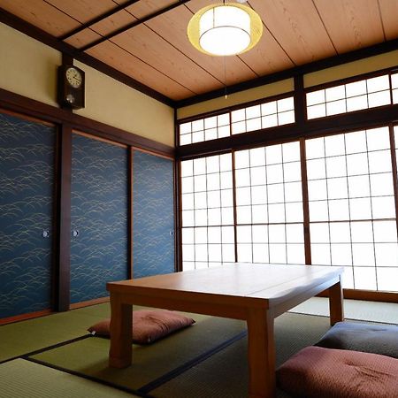 Guesthouse Iwase Toyama Station Dış mekan fotoğraf