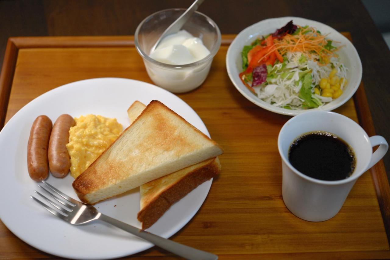 Guesthouse Iwase Toyama Station Dış mekan fotoğraf