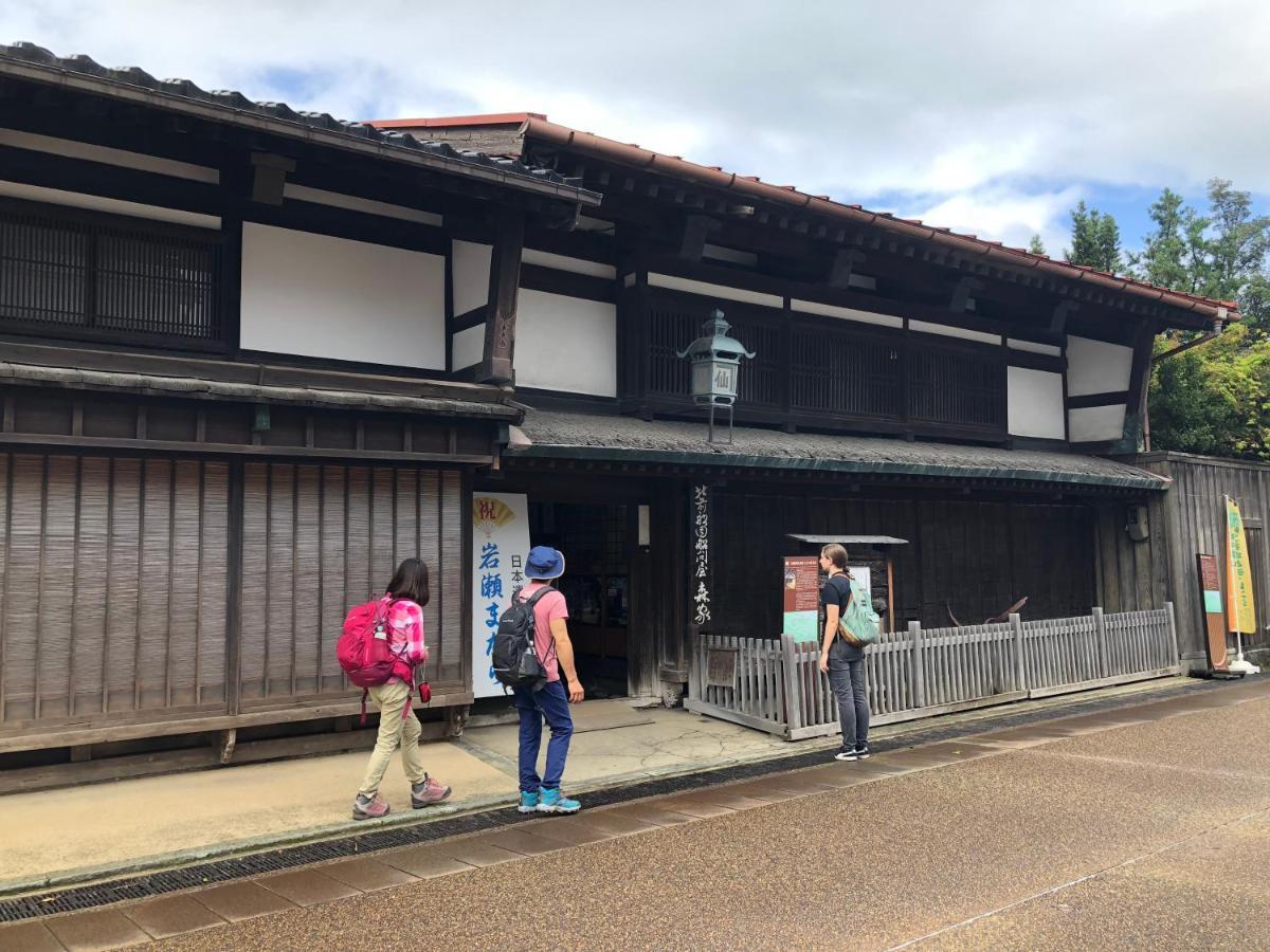 Guesthouse Iwase Toyama Station Dış mekan fotoğraf