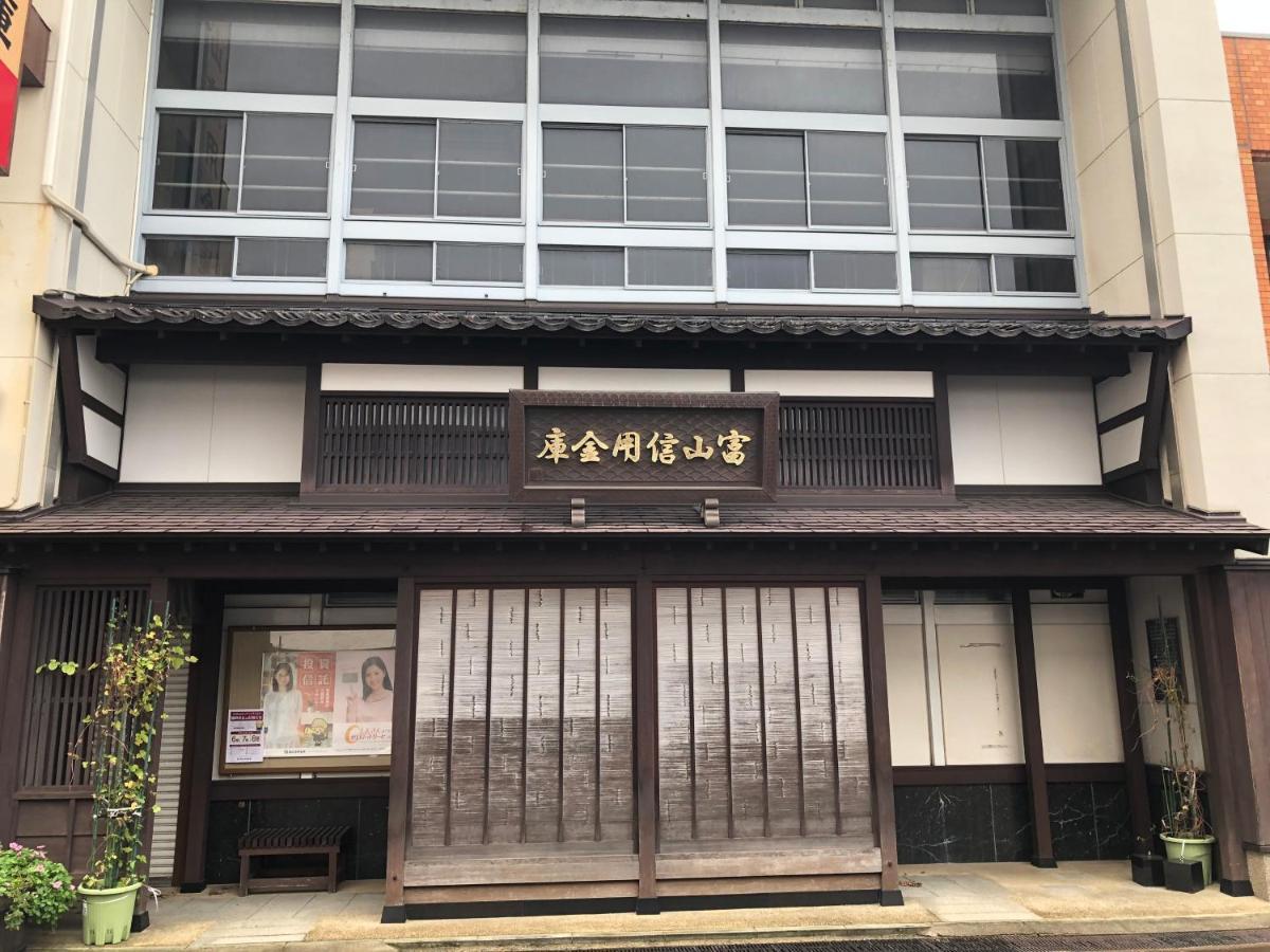 Guesthouse Iwase Toyama Station Dış mekan fotoğraf